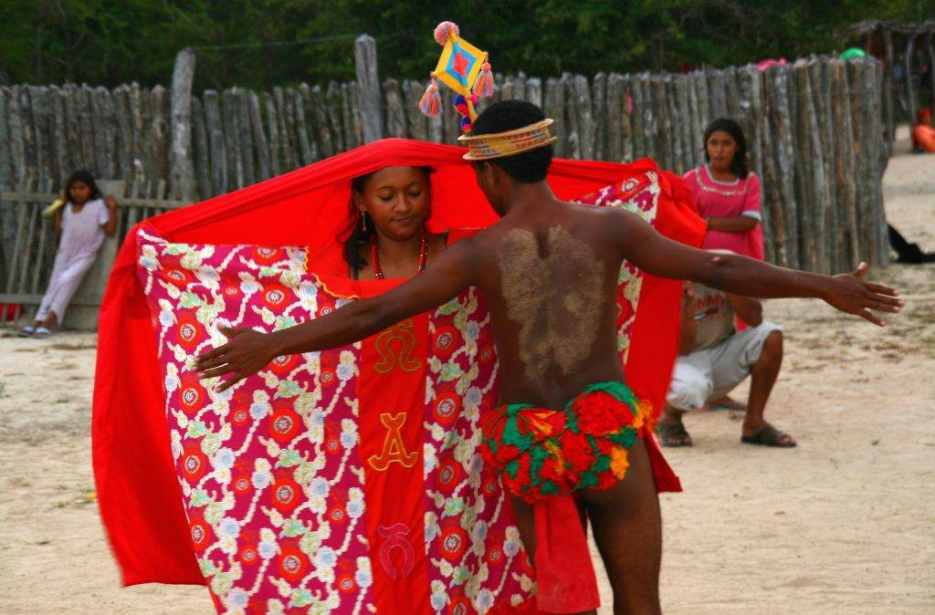 Festival de la Cultura Wayuu se viste de colores en su XXVIII versión en Uribia la capital indígena de Colombia    