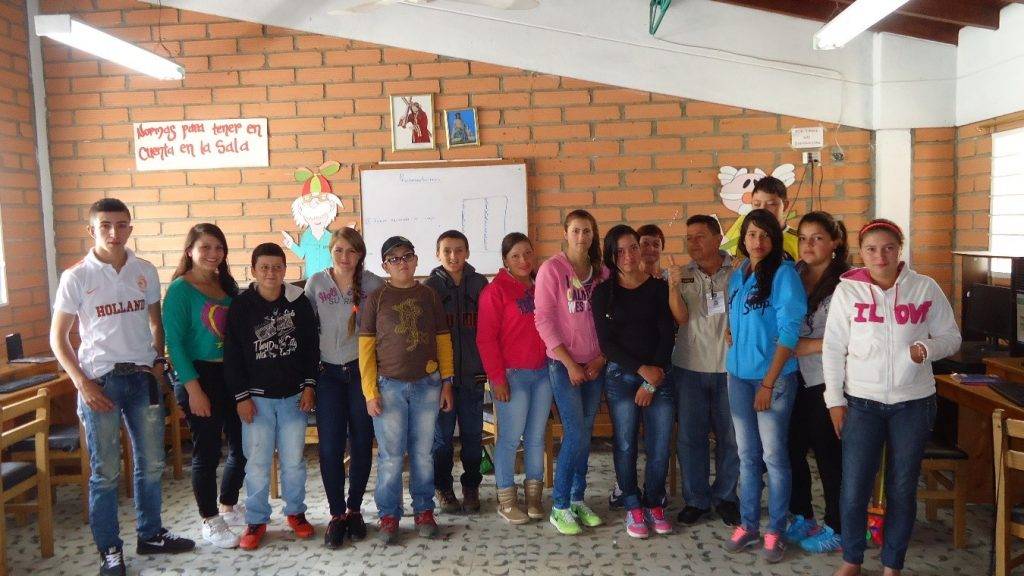 Las E.D.C. de ACPO en Marinilla Antioquia prepara jóvenes para el Trabajo Infantil