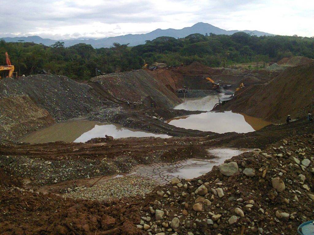 Minería ilegal en el municipio caucano de Santander de Quilicaho. 